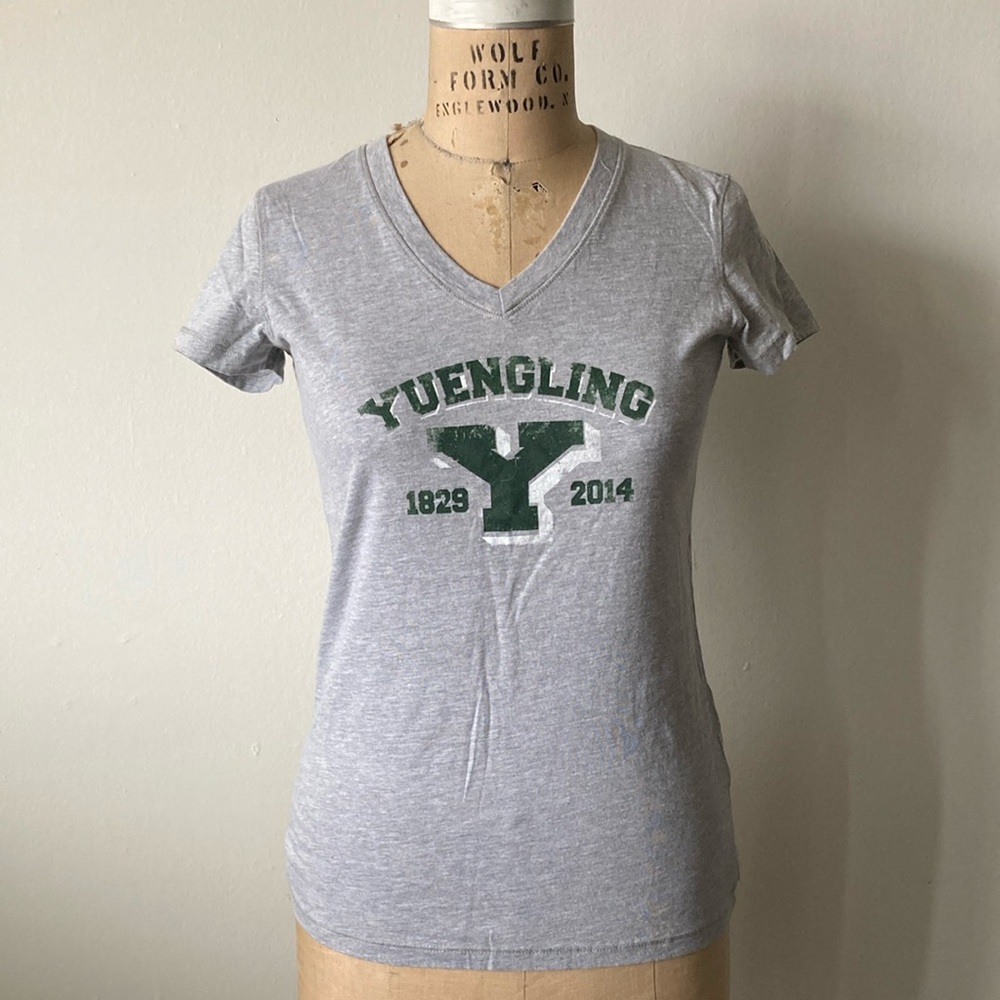 NWOT Yuengling vintage women’s V-neck T-shirt | Medium | bartender | beer tee